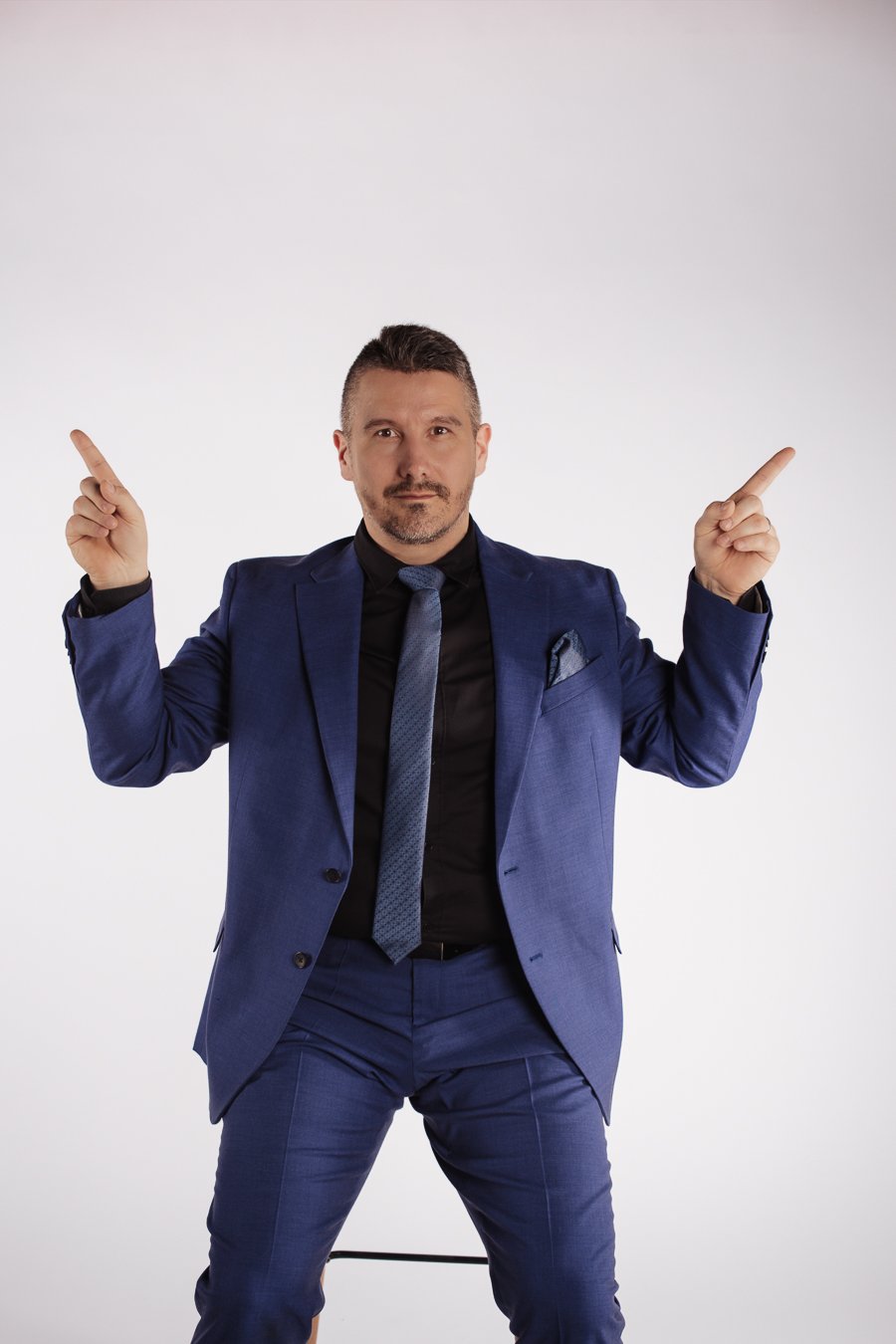 BIZNIS PORTRÉT