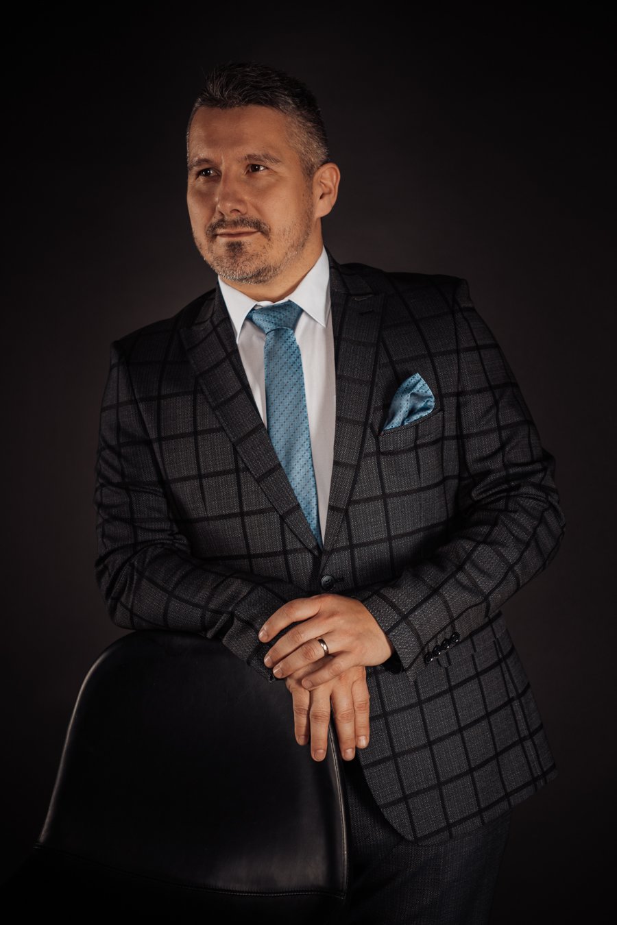 BIZNIS PORTRÉT