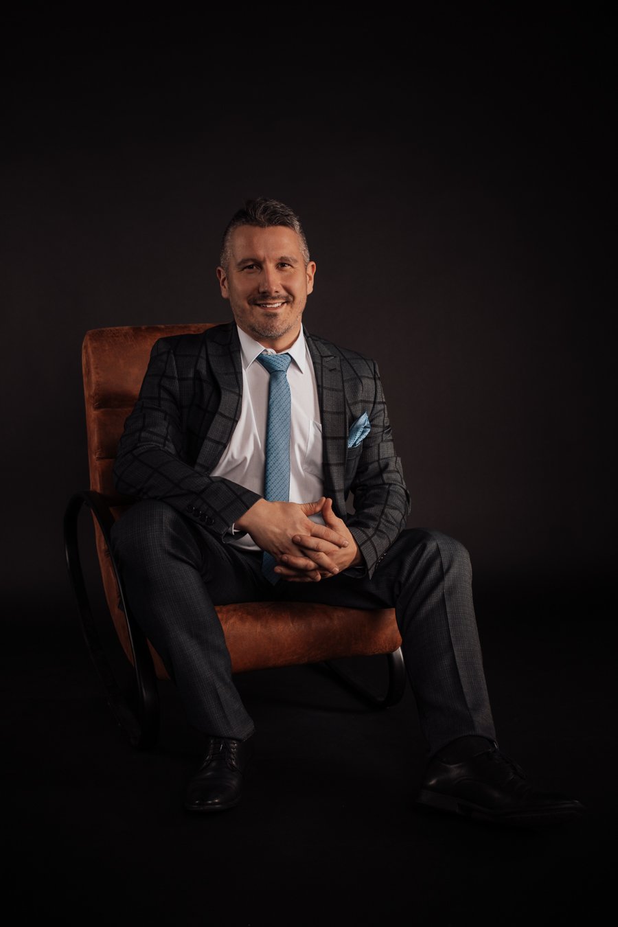 BIZNIS PORTRÉT
